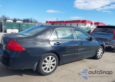 2007 Honda Accord 3.0 Ex from USA, damaged, VIN 1HGCM66547A055371